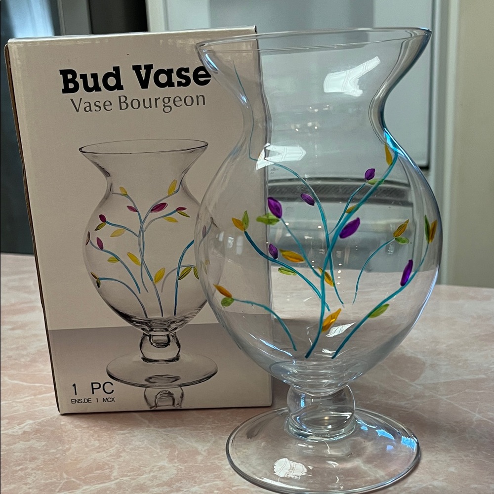 Colorful Leaf Design Bud Vase